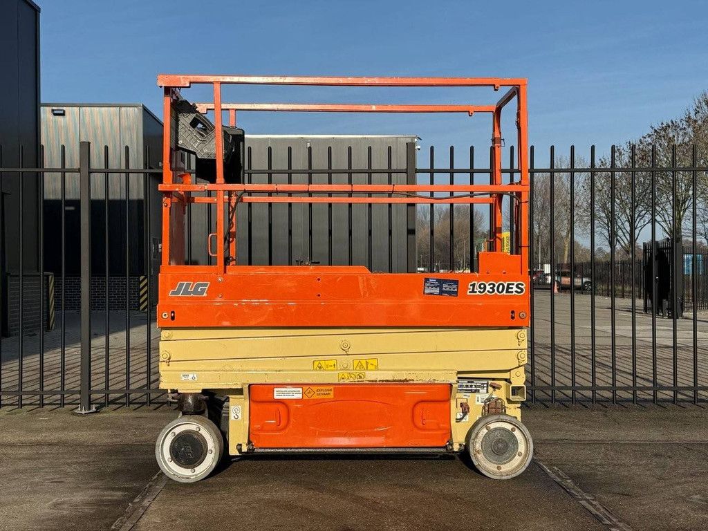 JLG 1930ES Electric Scissor Lift 7.72m 2014