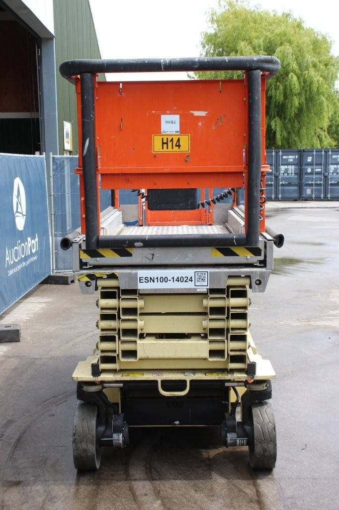 JLG 2646ES Electric Scissor Lift 9.9m 2014