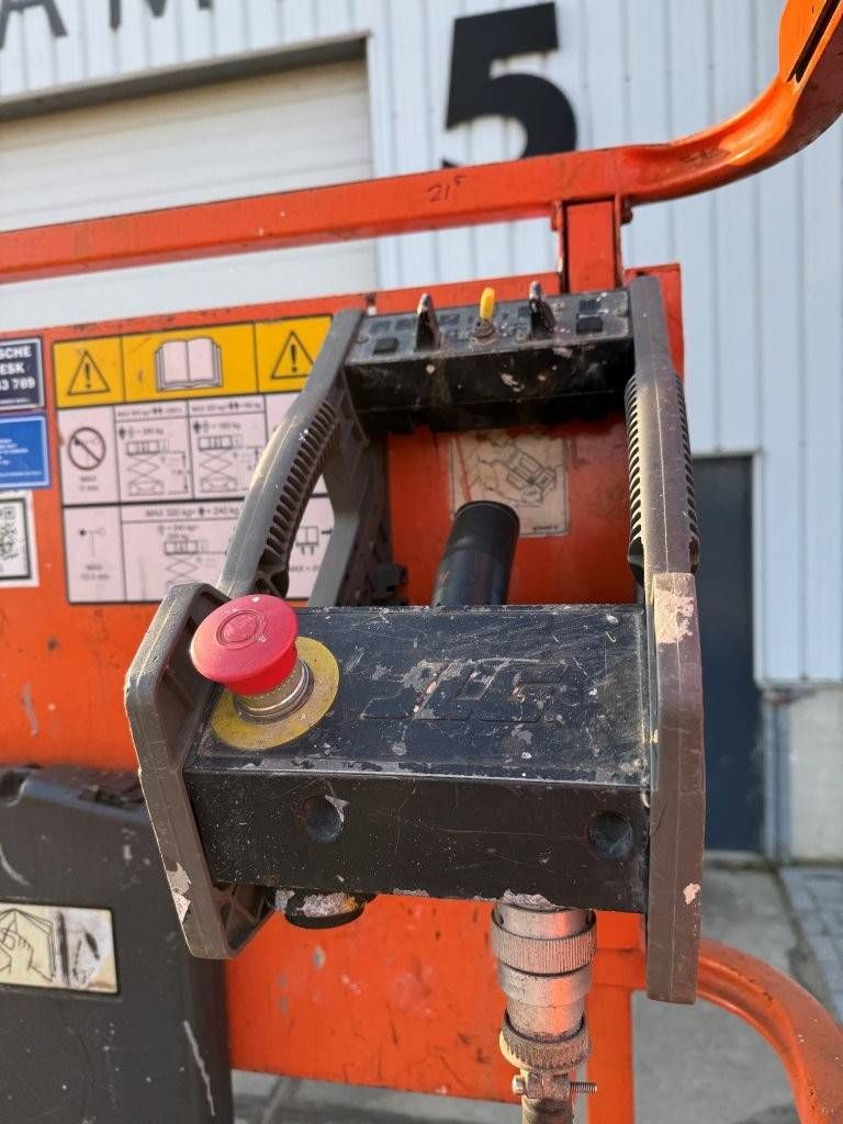 JLG 3246ES Electric Scissor Lift 11.68m 2013