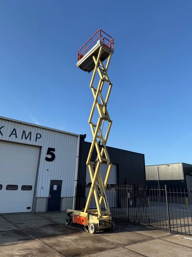 JLG 3246ES Electric Scissor Lift 11.68m 2013