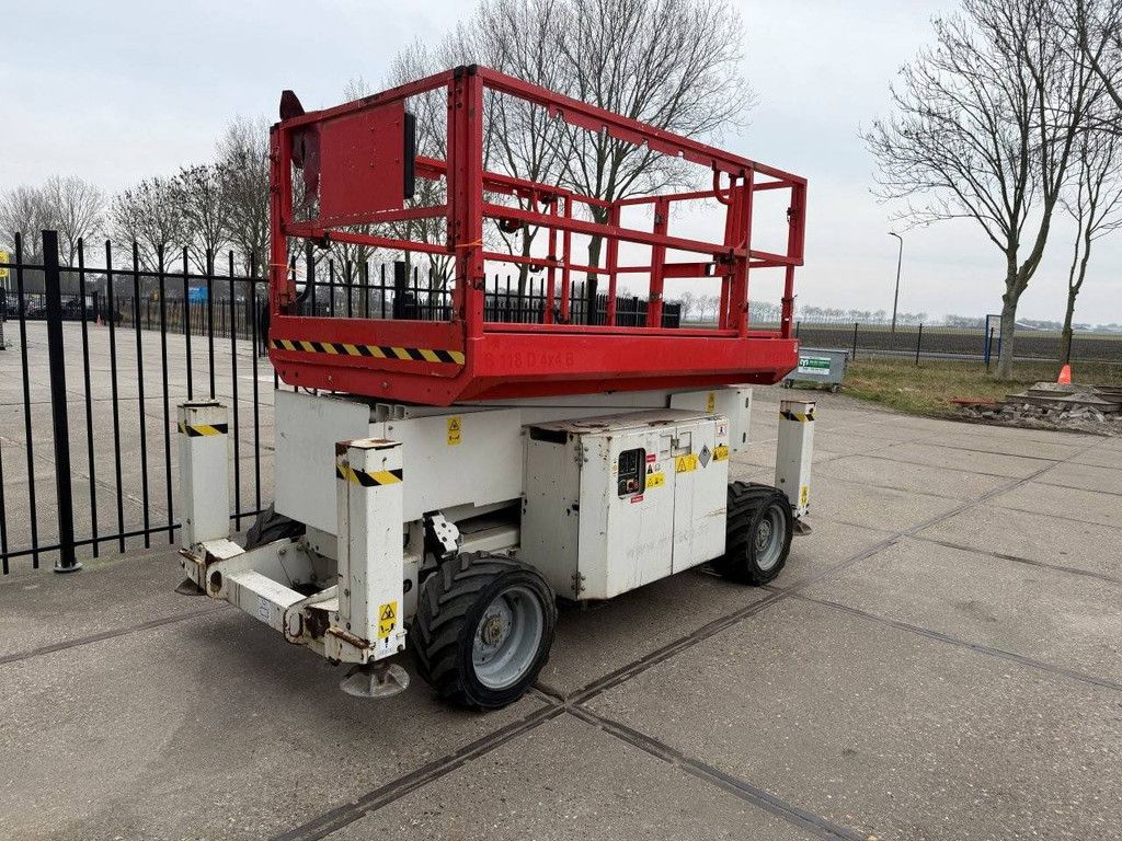 Scissor lift Genie GS3369 Diesel 12m 2013
