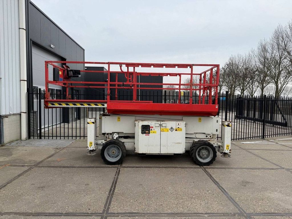 Scissor lift Genie GS3369 Diesel 12m 2013