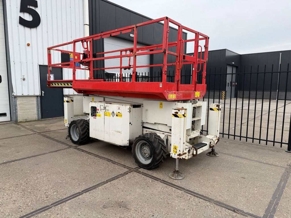 Scissor lift Genie GS3369 Diesel 12m 2013
