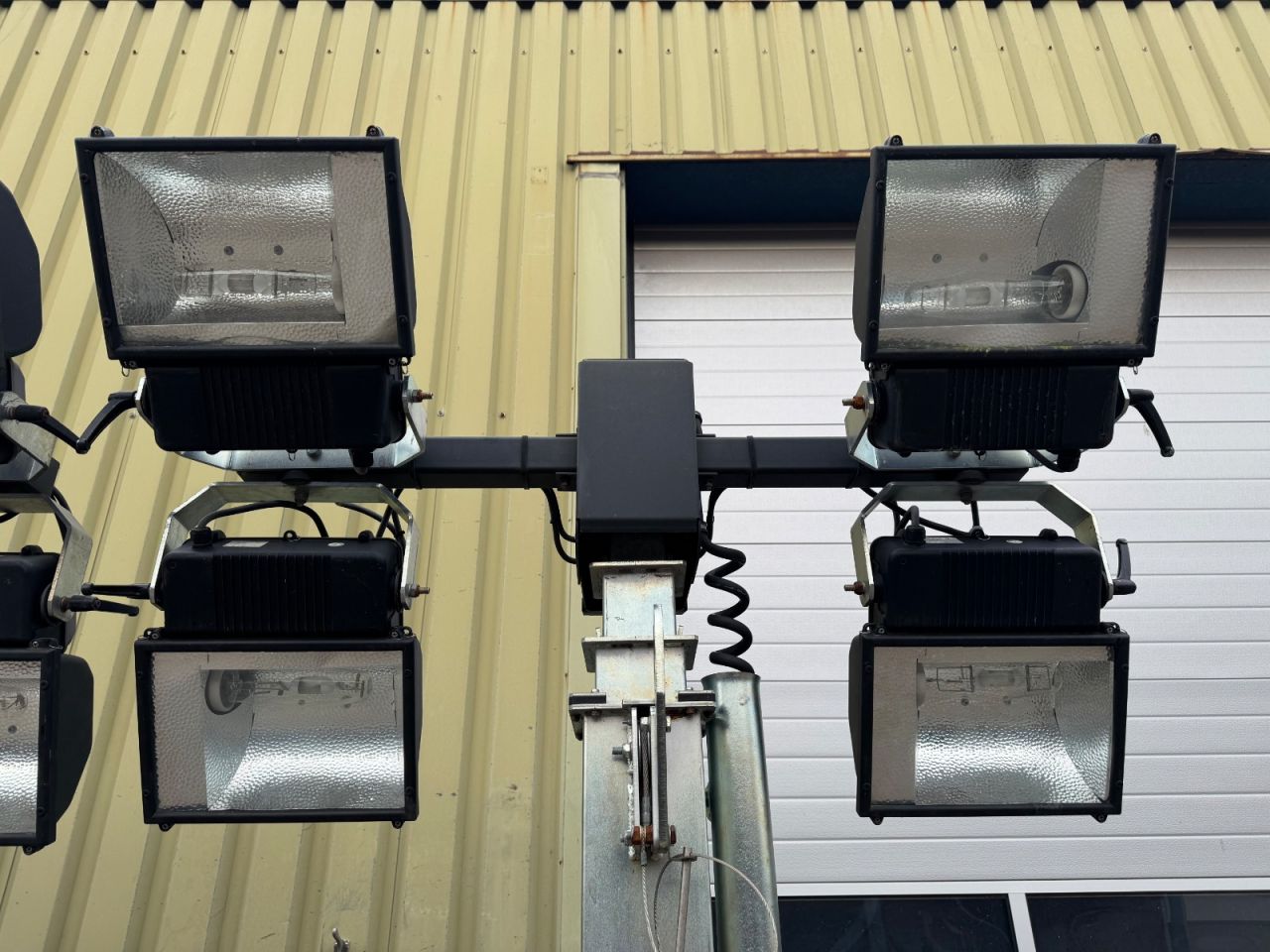 Generac lichtmast 10 meter 230V 4x400W telescopisch