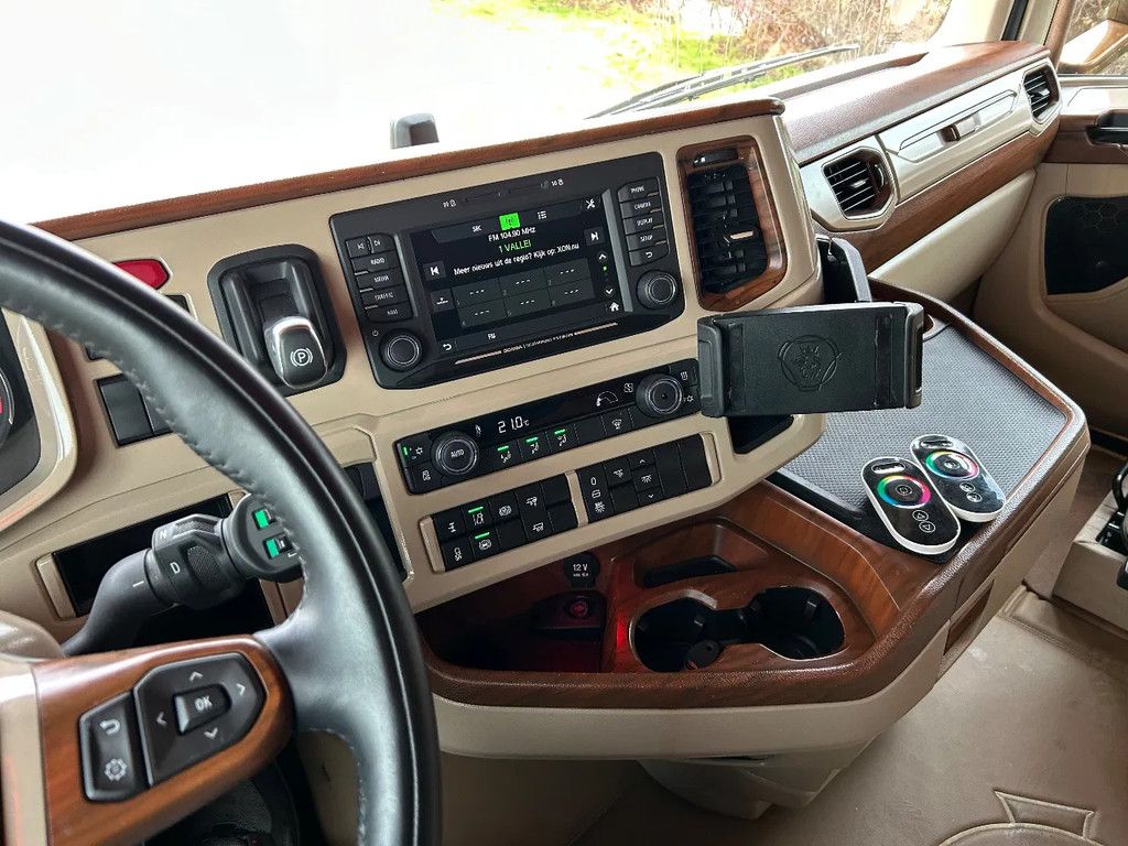 Scania S560 | 4x2 LB | PARK-COOLER | RETARDER | FULL-AIR | SPEC.INTERIOR | ACC |