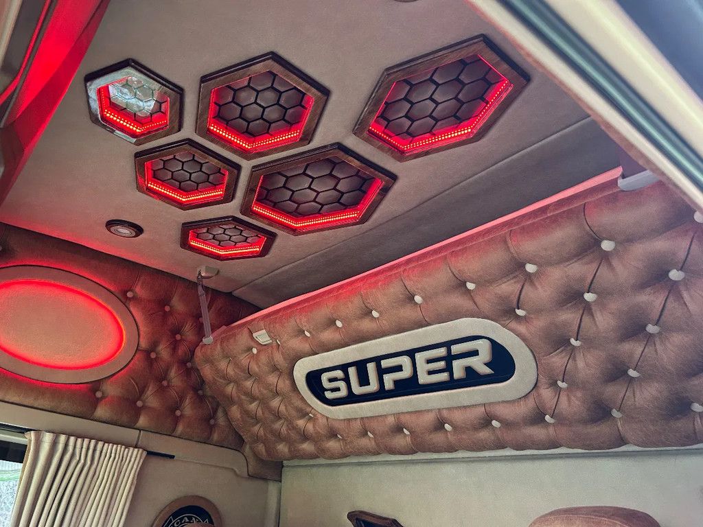 Scania S560 | 4x2 LB | PARK-COOLER | RETARDER | FULL-AIR | SPEC.INTERIOR | ACC |