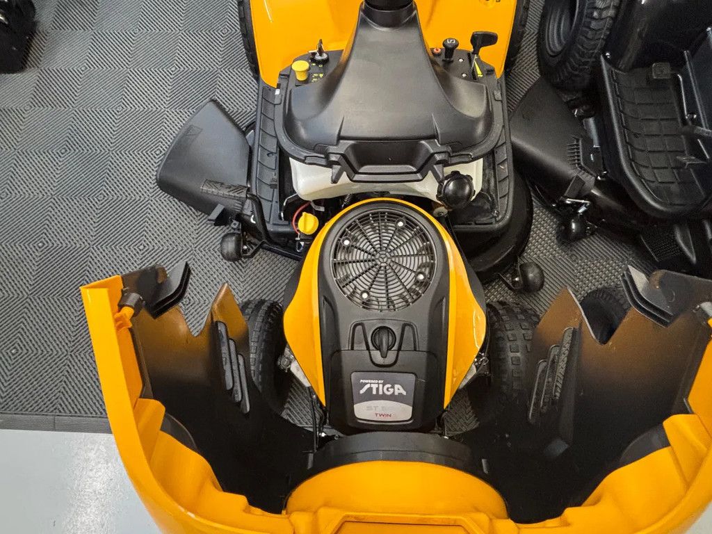 Stiga gebruikte Zitmaaier 5108HW 108cm & 2 cil.hydrost.