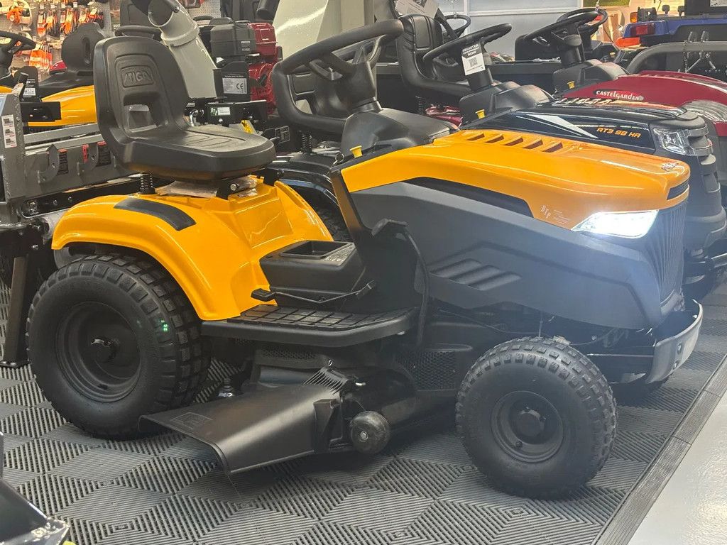 Stiga gebruikte Zitmaaier 5108HW 108cm & 2 cil.hydrost.