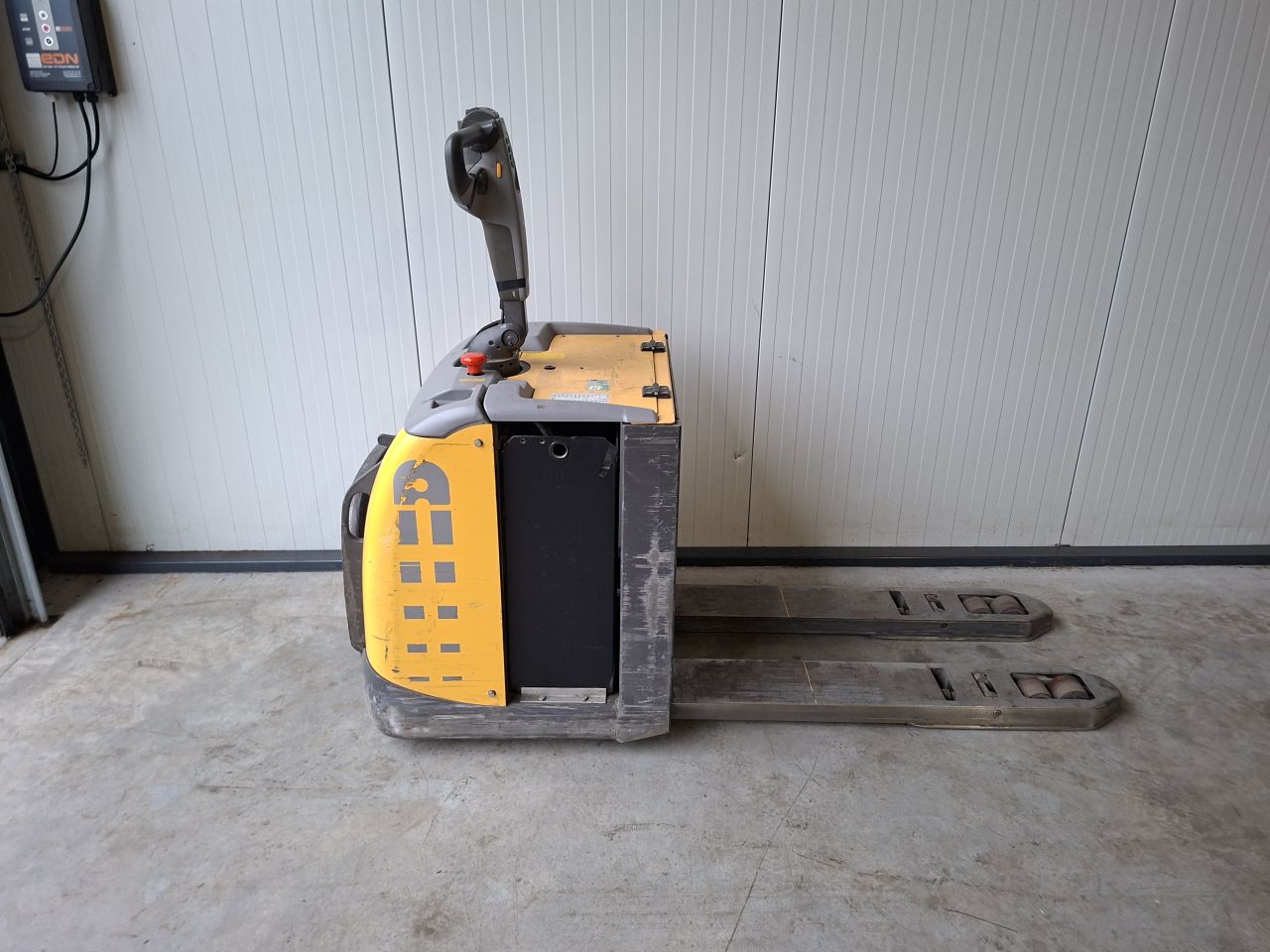 Elektrisch meerij palletwagen ATLET PLP/200N 2 ton accu 2020