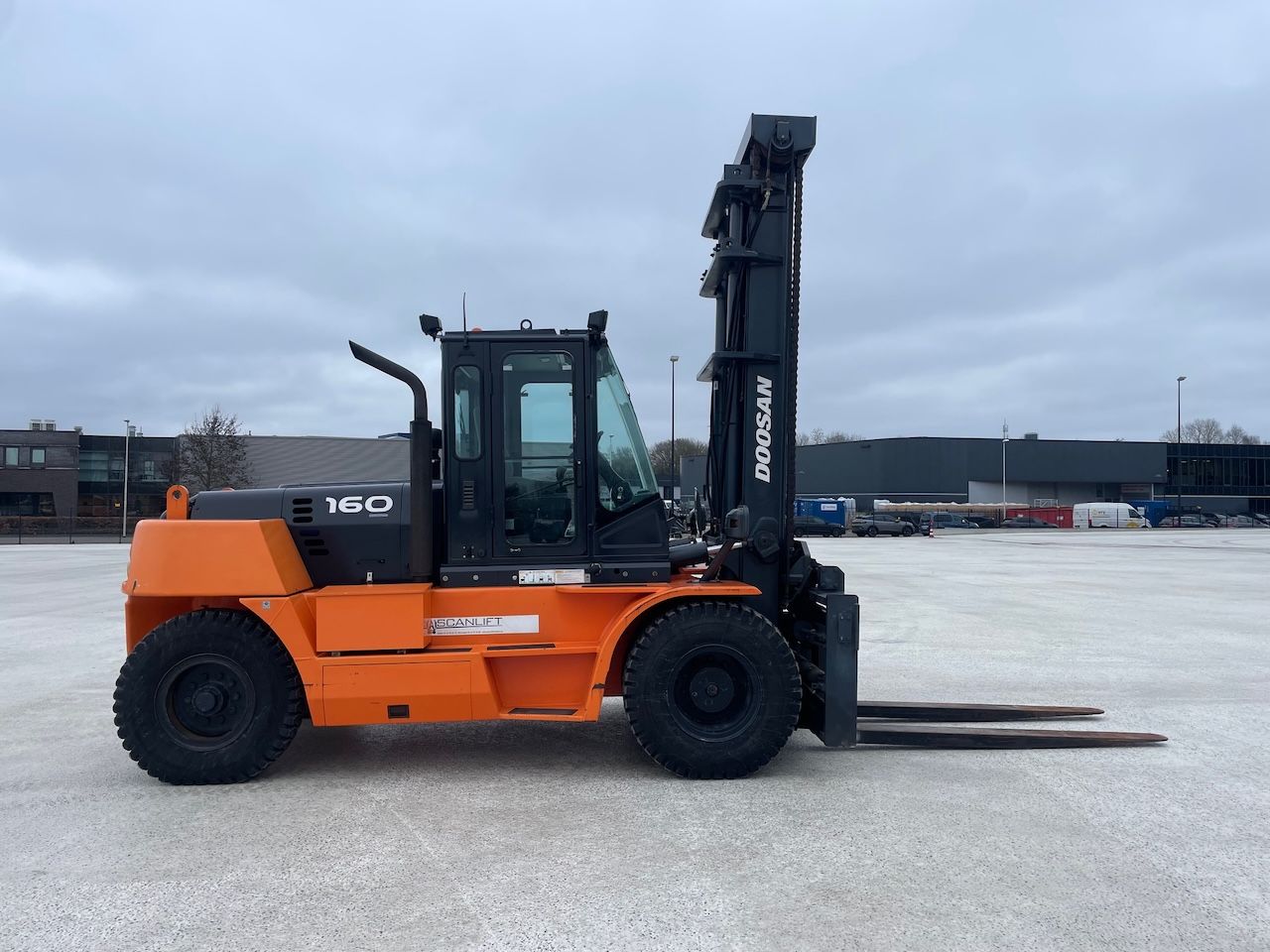 Doosan D 160S-5 Vorkheftruck