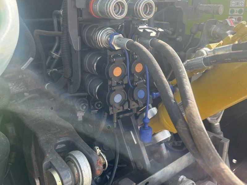 Claas Arion 430 CIS+