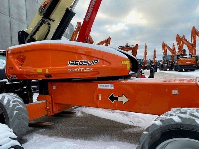JLG 1350SJP