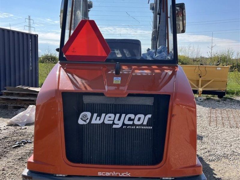 AR 380 med kabine Inkl. skovl og pallegafler og centralsmøring