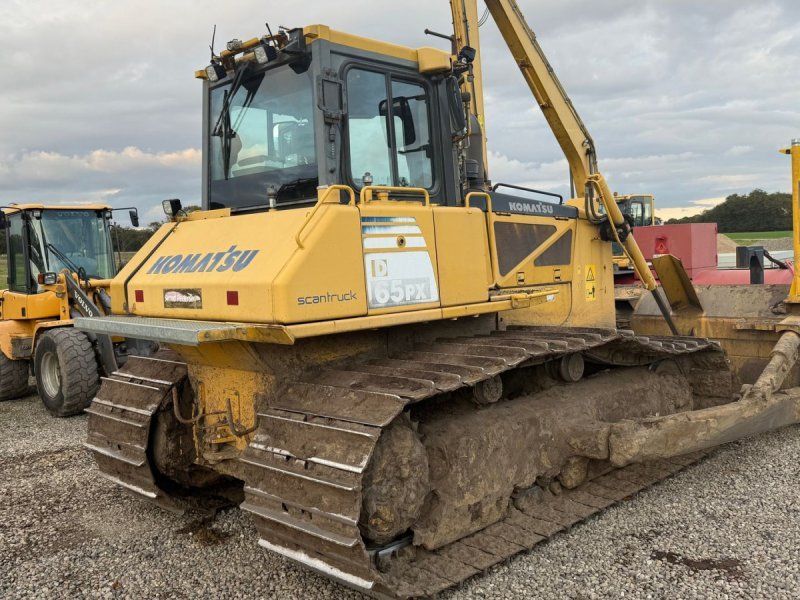 Komatsu D65PX-16