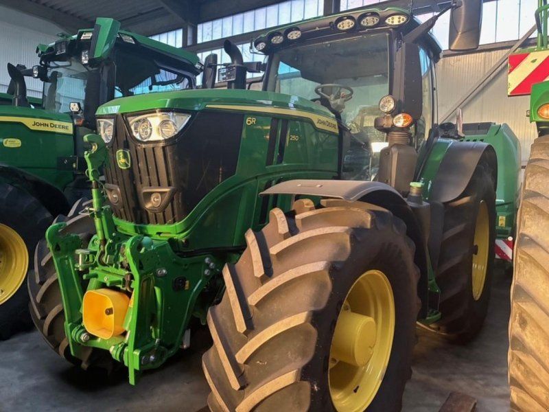 John Deere 6R 250 AP40