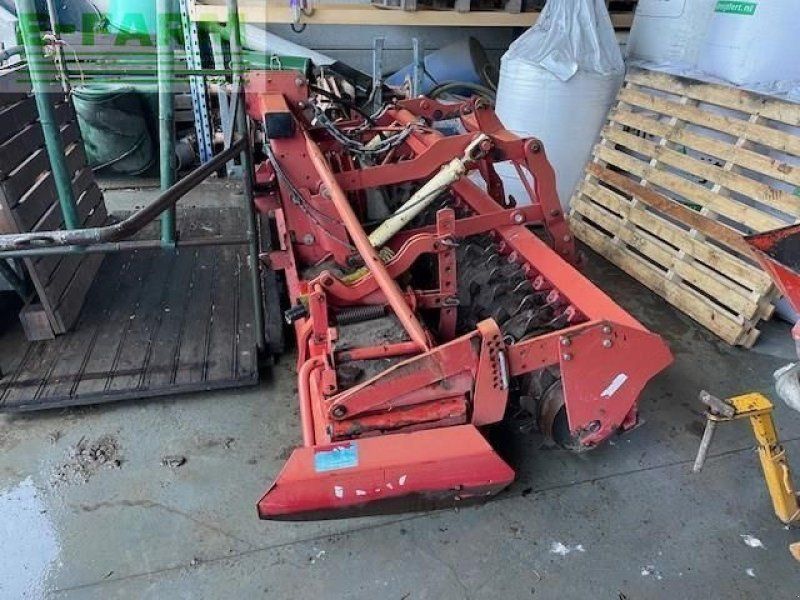 Lely rottera 35-302 en packkerrol en hydraulische hef