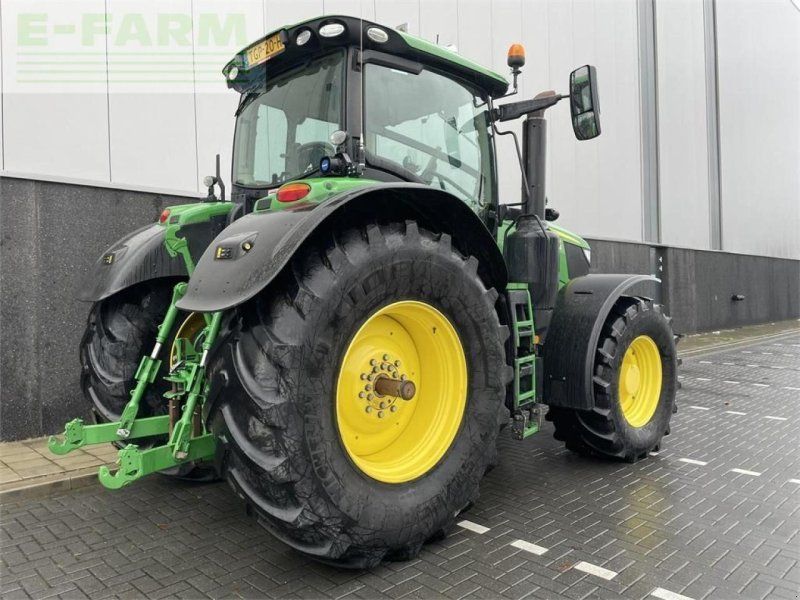 John Deere 6230r