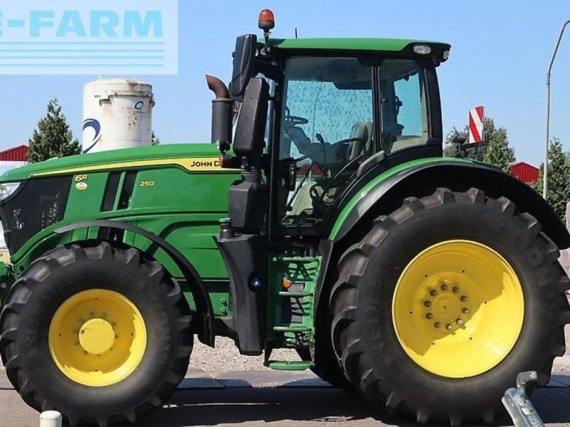 John Deere 6r 250