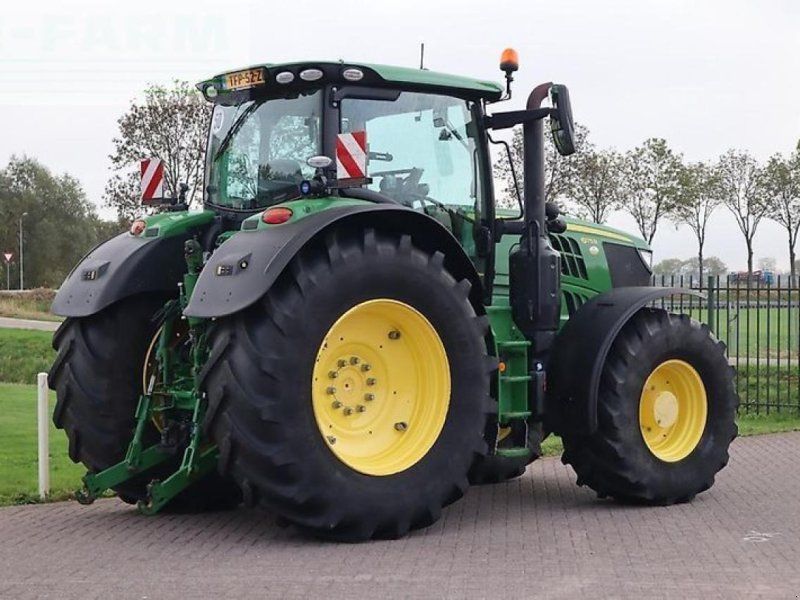 John Deere 6175r