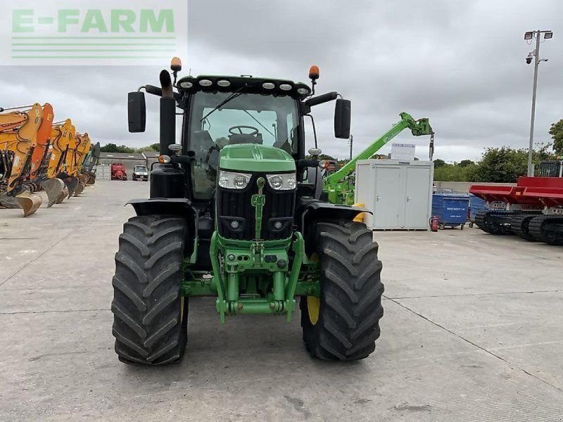 John Deere 6215r  (st23353)