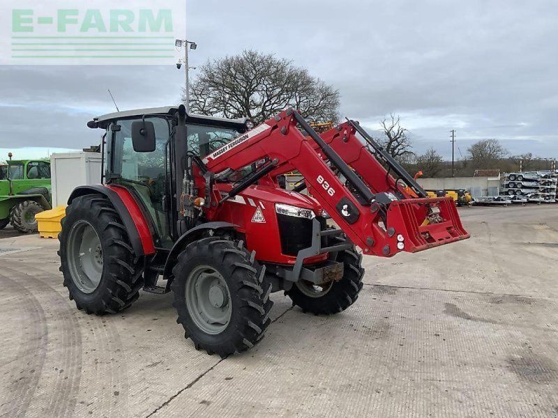 Massey Ferguson 4707  (st25398)