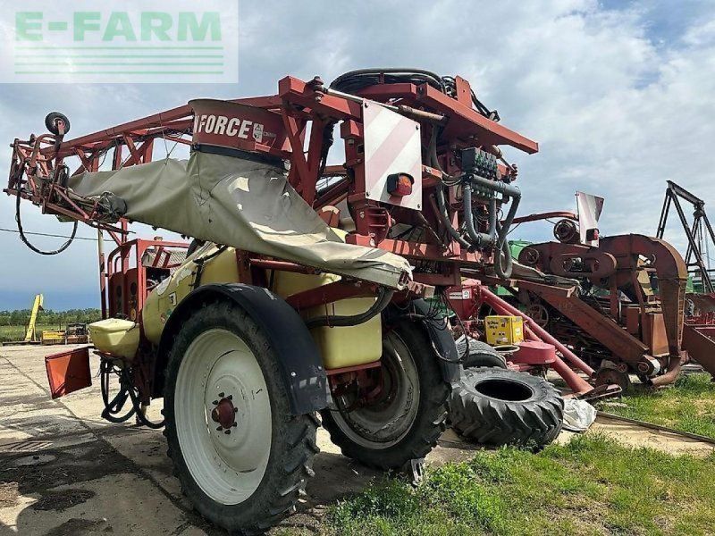 Hardi commander plus 2800 twin force vontatott légzsákos permetező