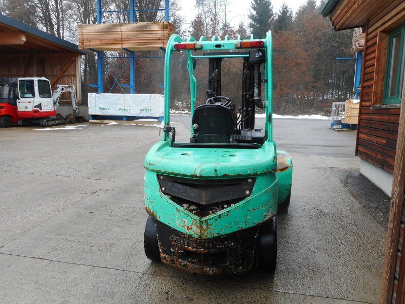 Mitsubishi FD30 Tripl 4,7m + SS + Zwillingsreifen