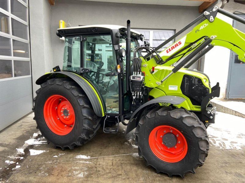 Claas ELIOS 210 Classic mit Frontlader FL40e, Beifahrersitz tional