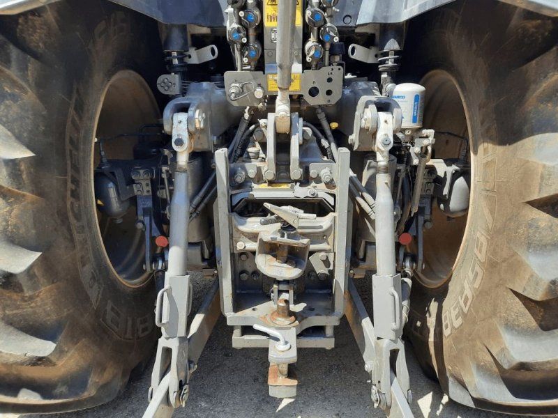 Massey Ferguson 8S 225