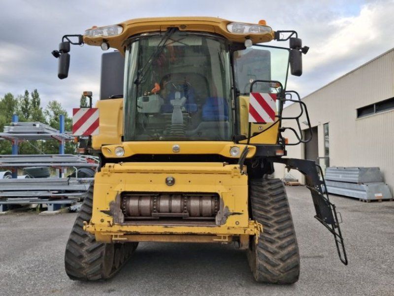 New Holland CR 9070