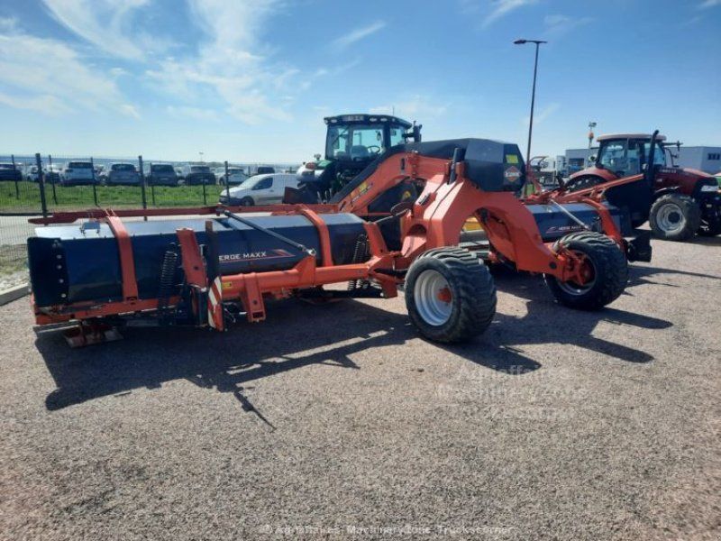 Kuhn MERGE MAXX  950