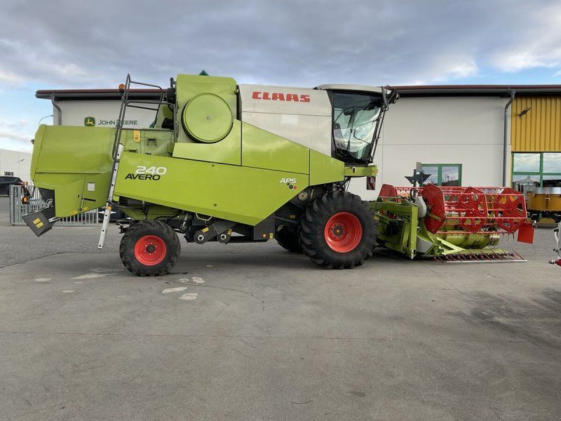 Claas AVERO 240 33 Finanzierung