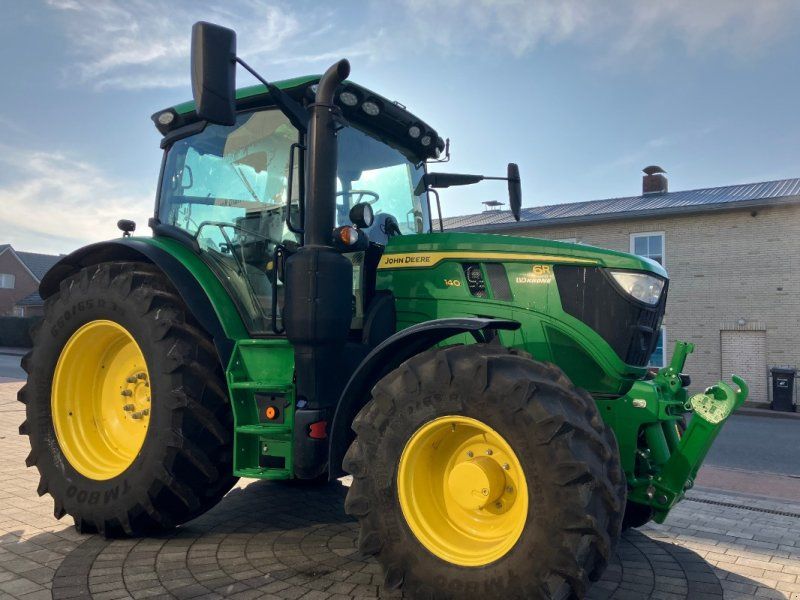 John Deere 6R 140