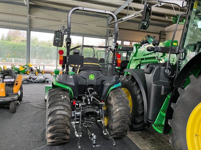 John Deere 3038E+300E