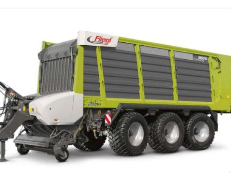 Fliegl CARGOS 8000/9000 Kurzschnittkombiladewagen, 