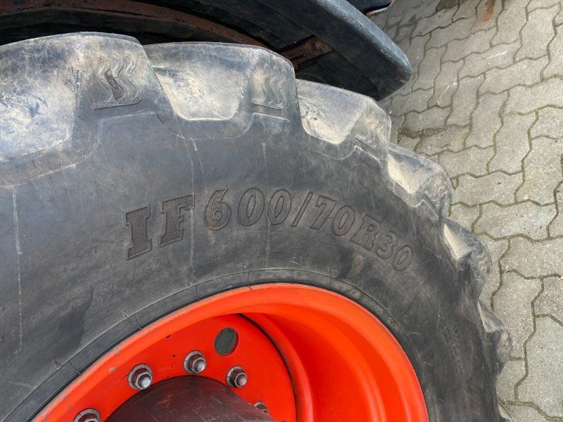 Claas AXION 830 CMATIC