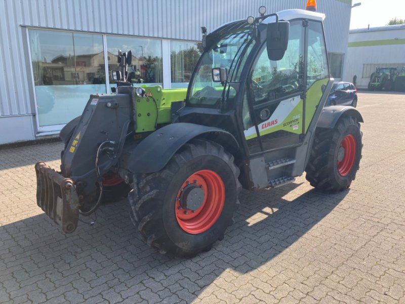 Claas SCORPION 746
