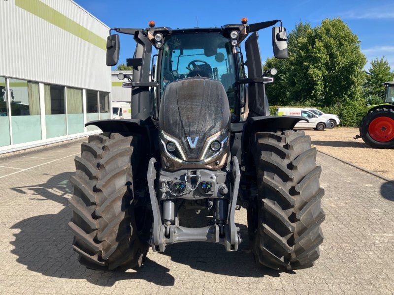 Valtra Q245 (Gewährleistungsverlängerung 12.2026)