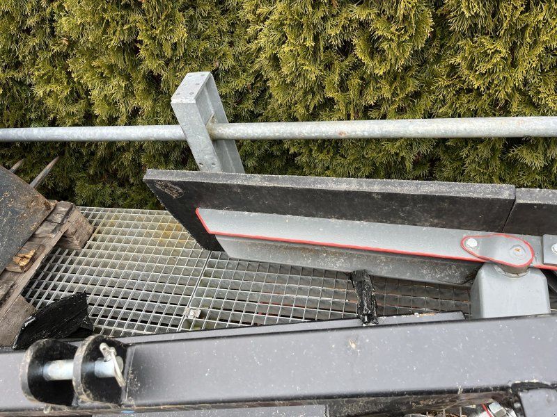 Gummischieber 1600mm hydraulisch