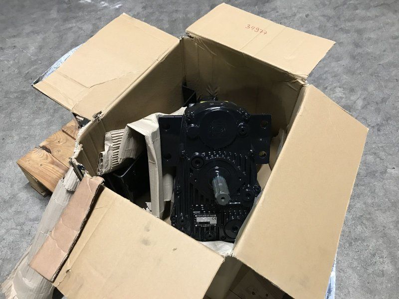 Stemplinger Frontzapfwelle zu Steyr Kompakt 4065