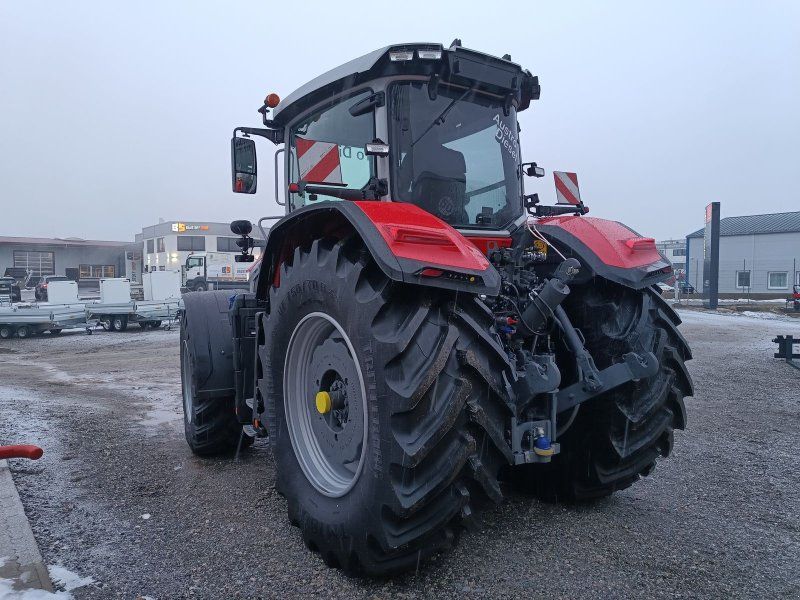 Massey Ferguson 9S.425