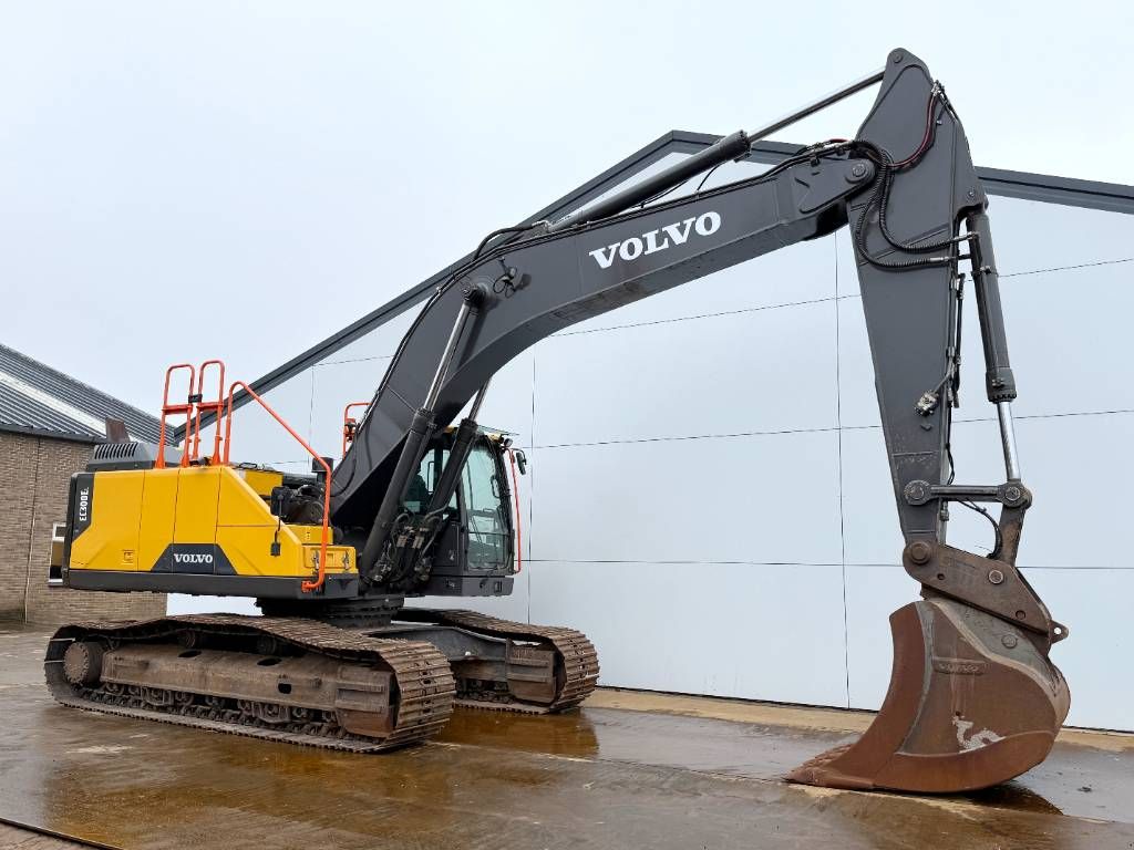 Volvo EC300EL - Hammer Lines / Quick Coupler / Camera
