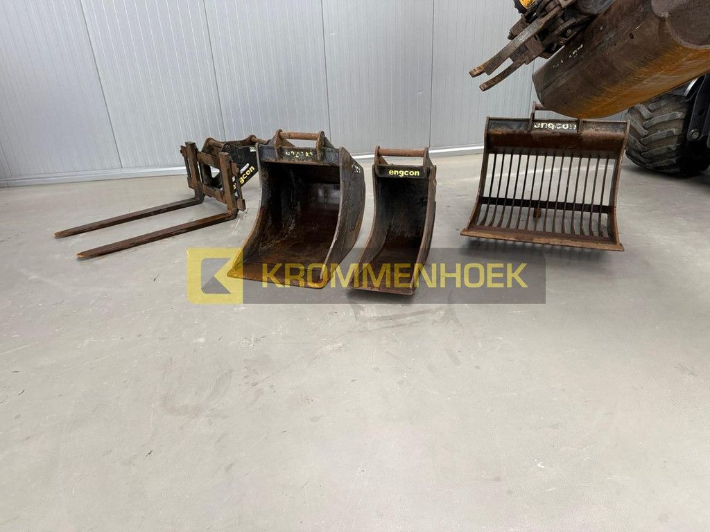 Komatsu PW 98 MR-10 KH10007