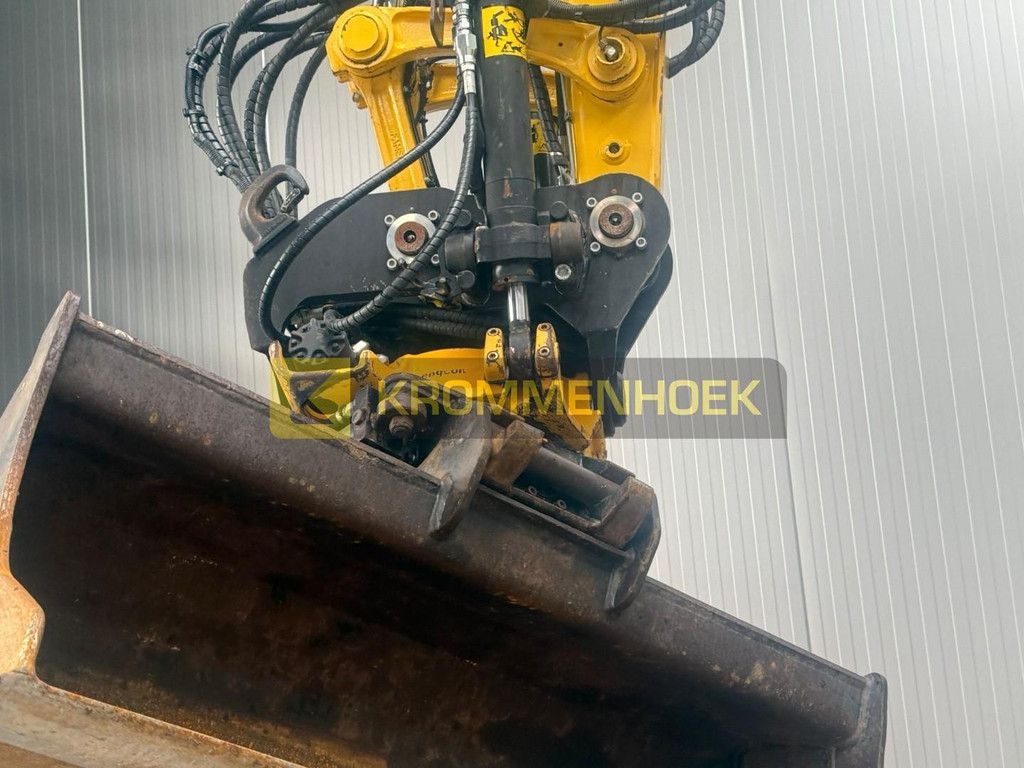 Komatsu PW 98 MR-10 KH10007