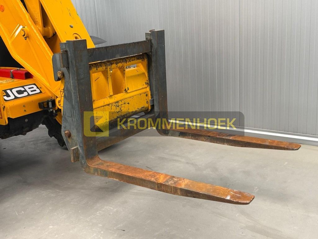 JCB 542-70 AgriXtra KH9765