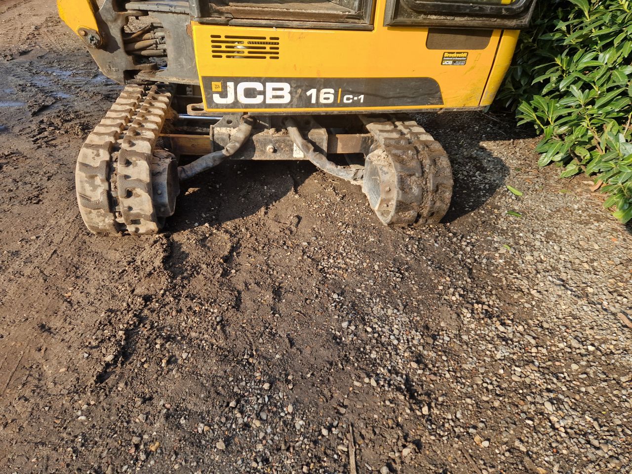 JCB minigraver en yanmar minigraver