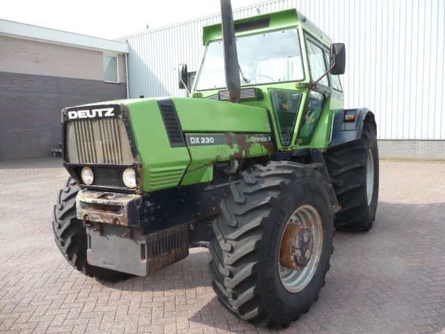Deutz dx 230