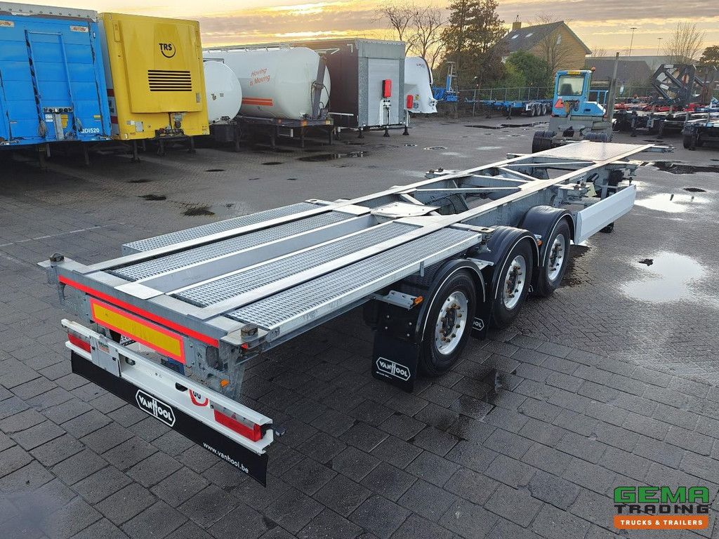 Van Hool A3C002 3-axle JOST - Lift axle - Galvanized - ADR - Stainless steel drip tray - Alcoa - 20/30/40 ft - 4460 kg