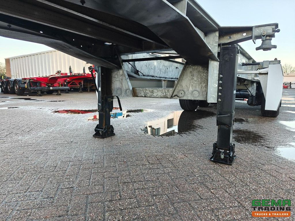 Van Hool A3C002 3-axle JOST - Lift axle - Galvanized - ADR - Stainless steel drip tray - Alcoa - 20/30/40 ft - 4460 kg