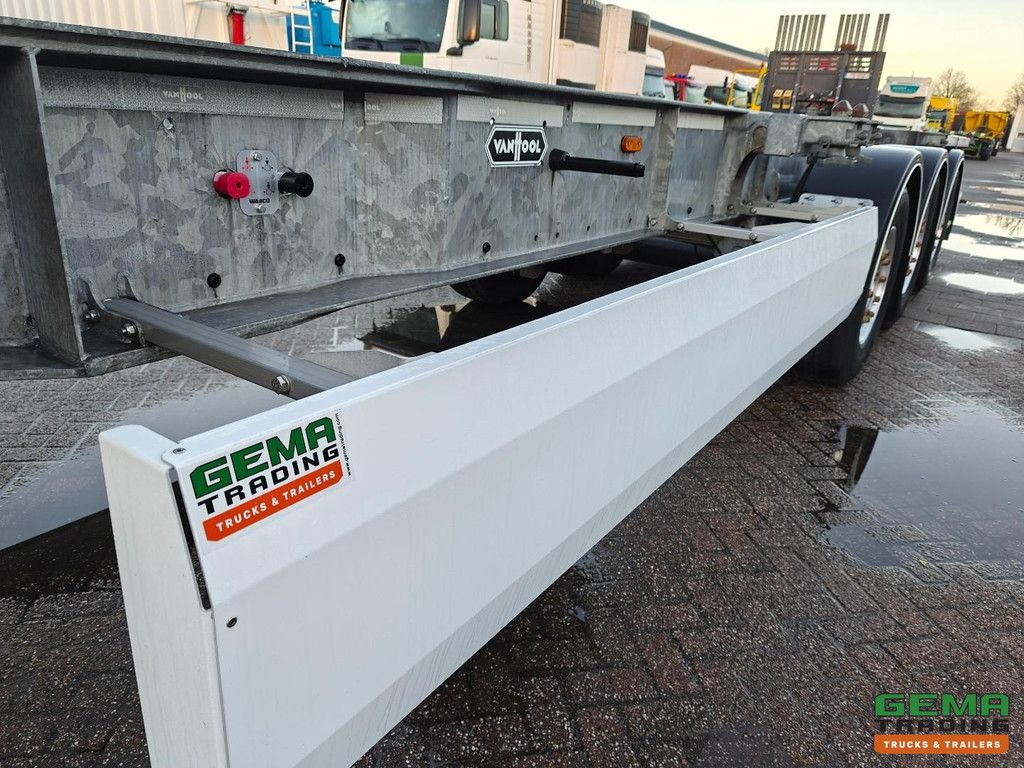 Van Hool A3C002 3-axle JOST - Lift axle - Galvanized - ADR - Stainless steel drip tray - Alcoa - 20/30/40 ft - 4460 kg
